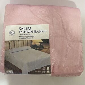 Vintage Beacon Salem Fashion Blanket Pink Queen King Sz 102 x 90" Nylon Trim USA